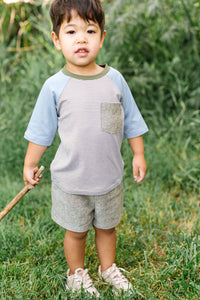 Bamboo Raglan Pocket Tee in Olive Stripe